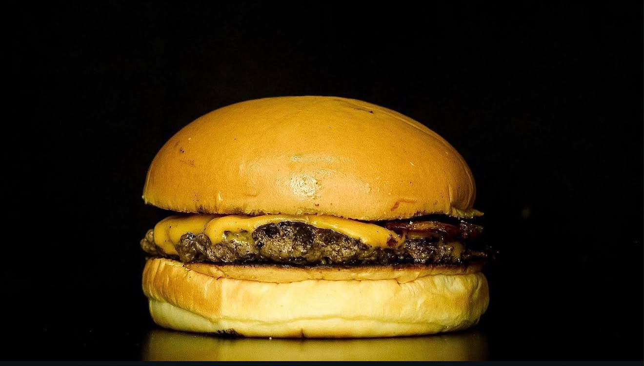 Hamburguesa Chese Burger Simple con guarnición